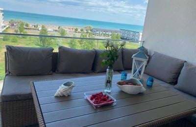 Location de chaleureux appartements de 2 pièces, 64 m², Mamaia Nord, Roumanie